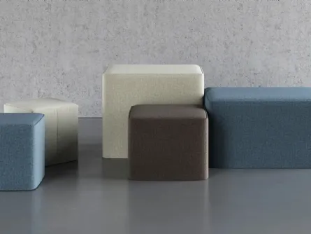 Pouf in tessuto disponibile in cinque misure diverse Porter di Doimo Salotti